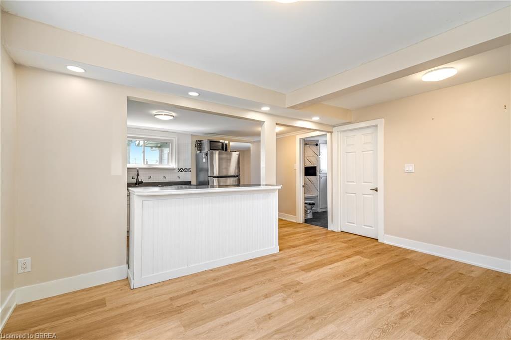 345 Nelson Street Property Photo 16