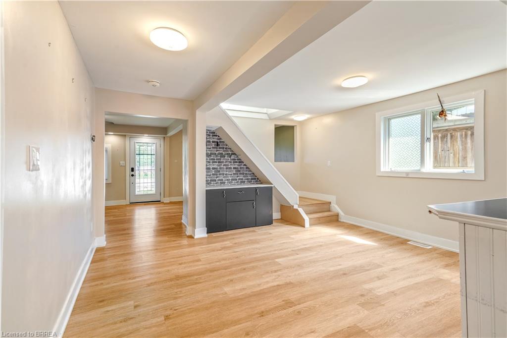 345 Nelson Street Property Photo 18