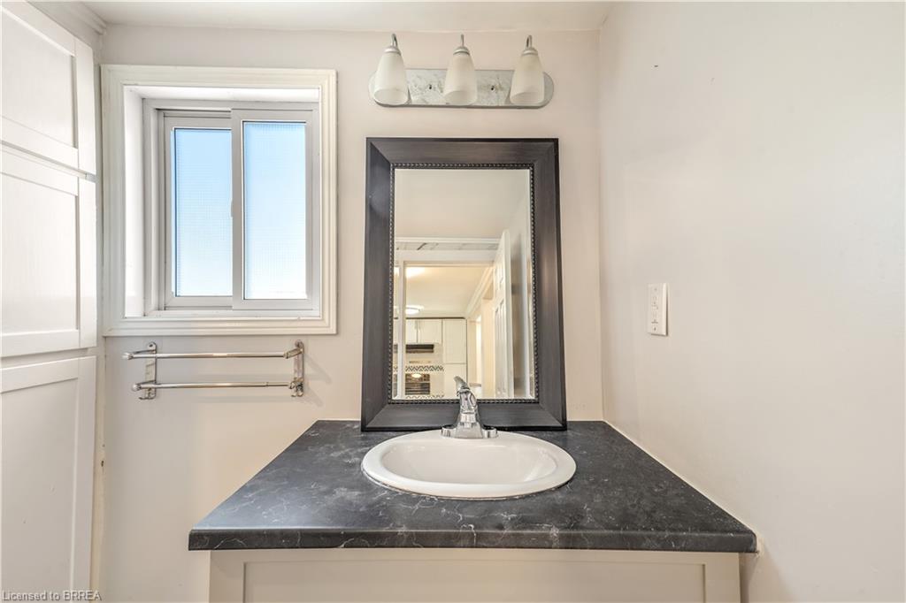 345 Nelson Street Property Photo 23