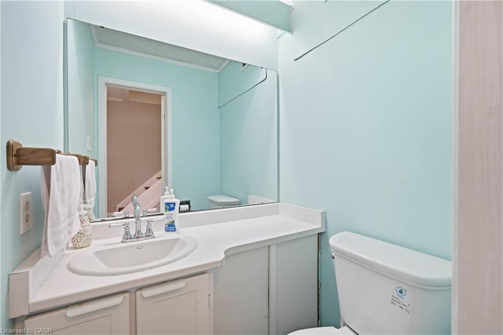 80-121 University Avenue E Property Photo 15