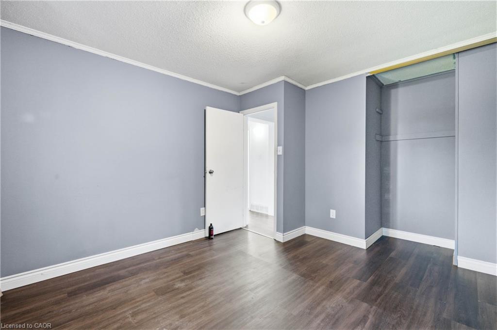 80-121 University Avenue E Property Photo 21