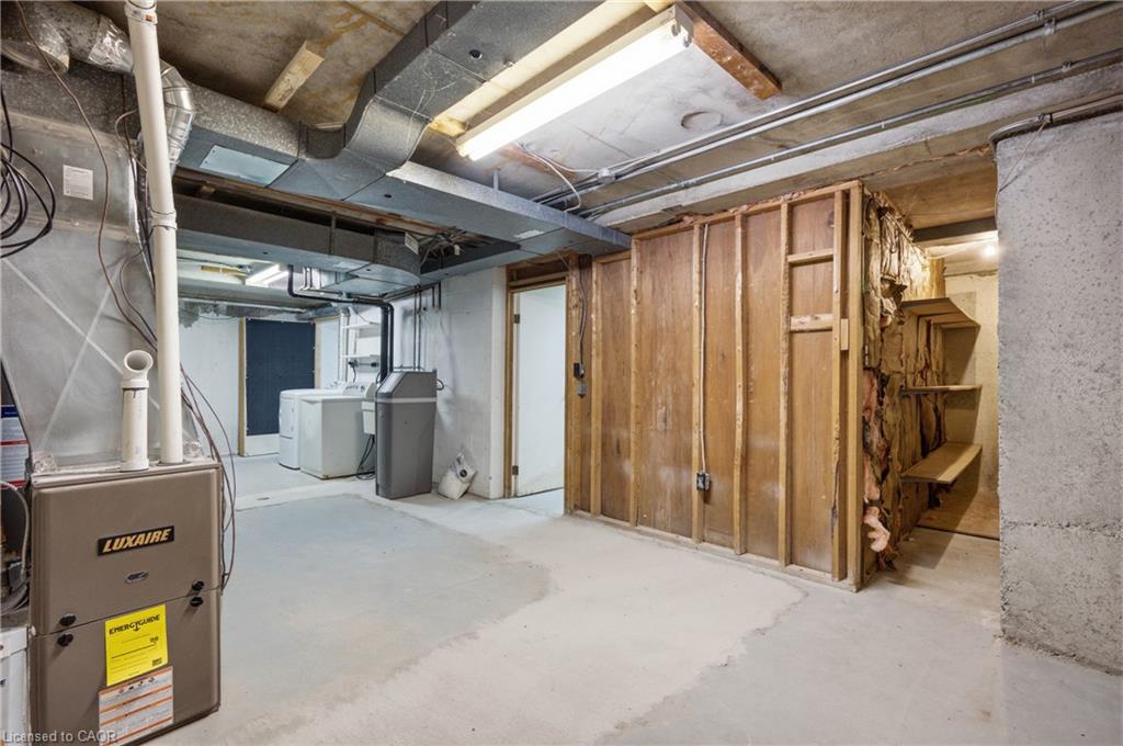 80-121 University Avenue E Property Photo 27