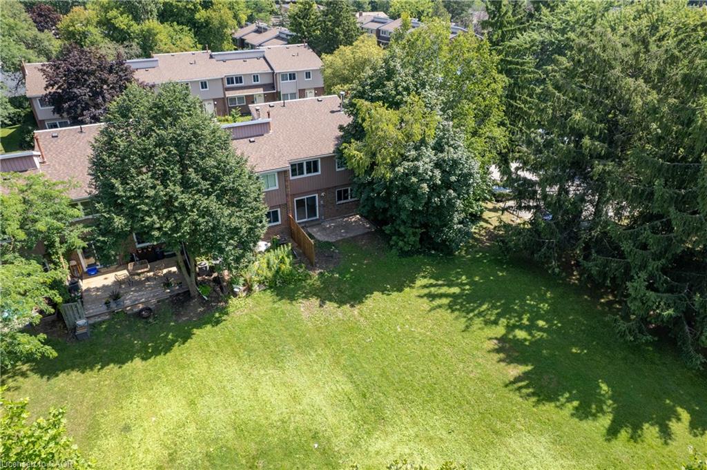 80-121 University Avenue E Property Photo 28