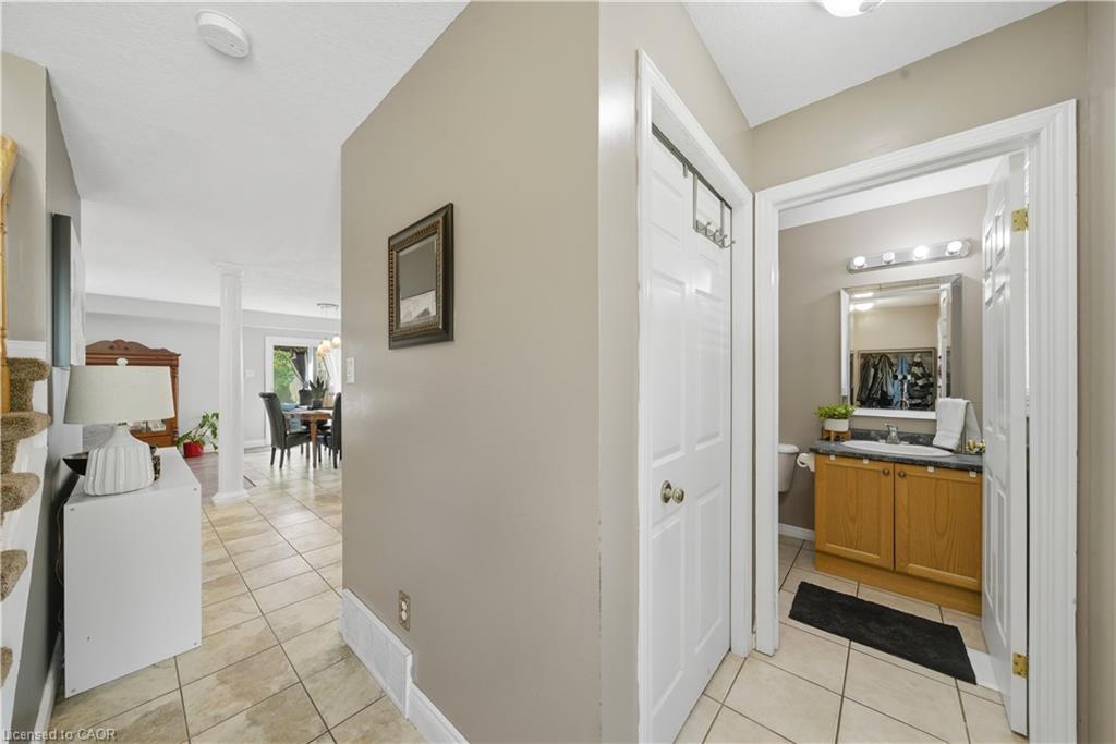 784 Butternut Avenue Property Photo 4