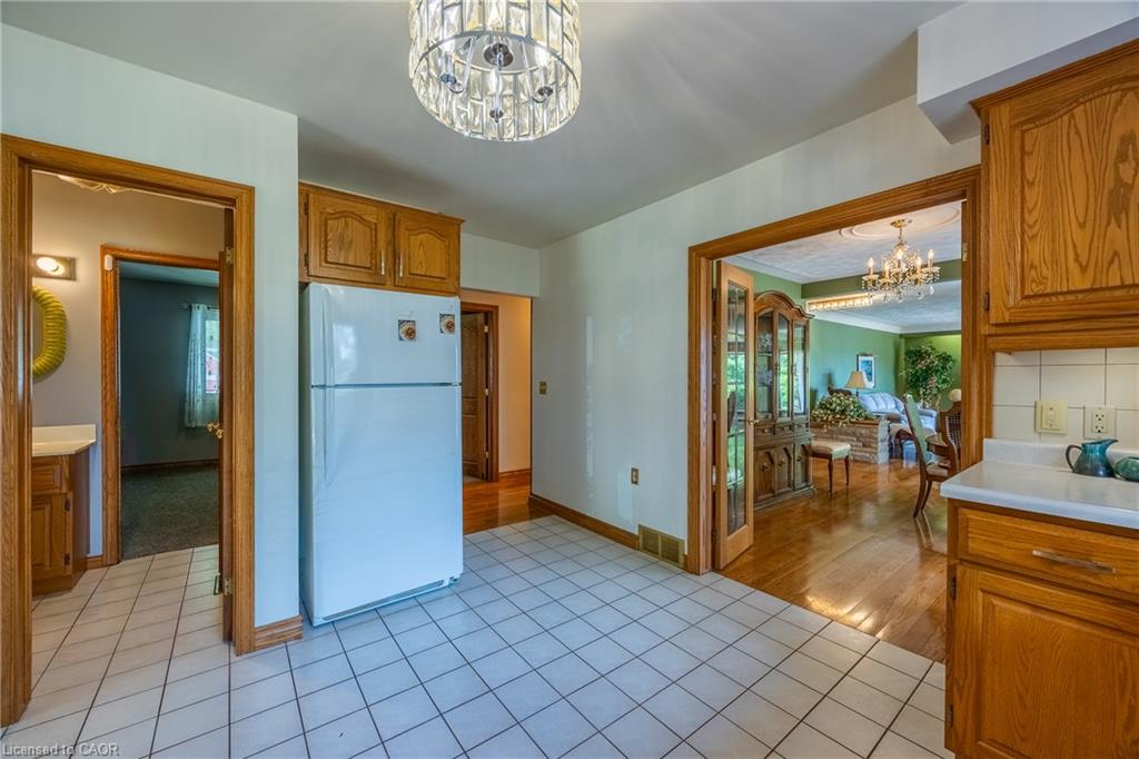 17 Donjon Boulevard Property Photo 11