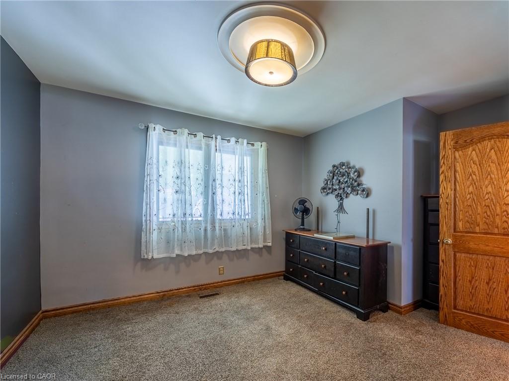 17 Donjon Boulevard Property Photo 19