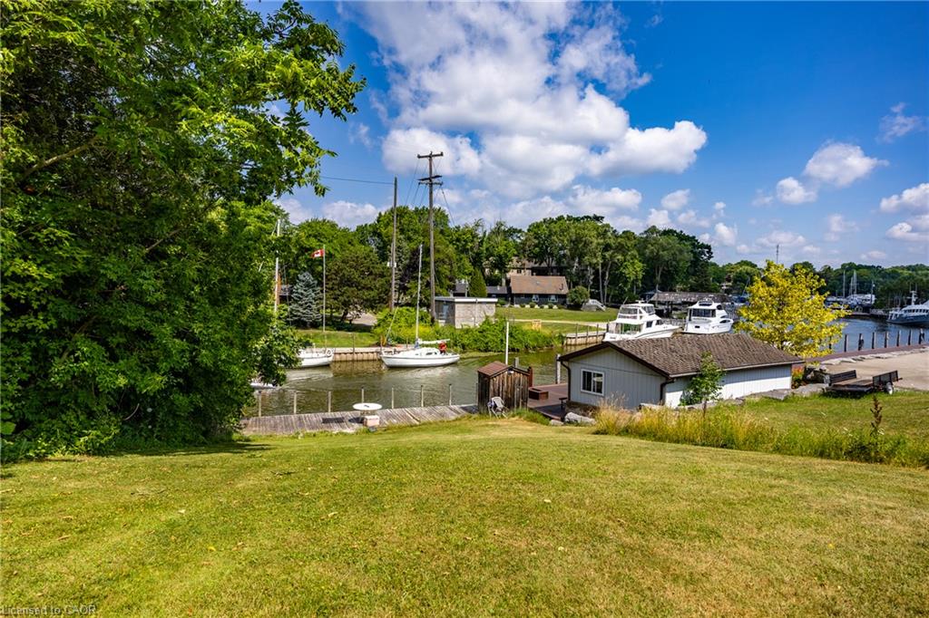 17 Donjon Boulevard Property Photo 42