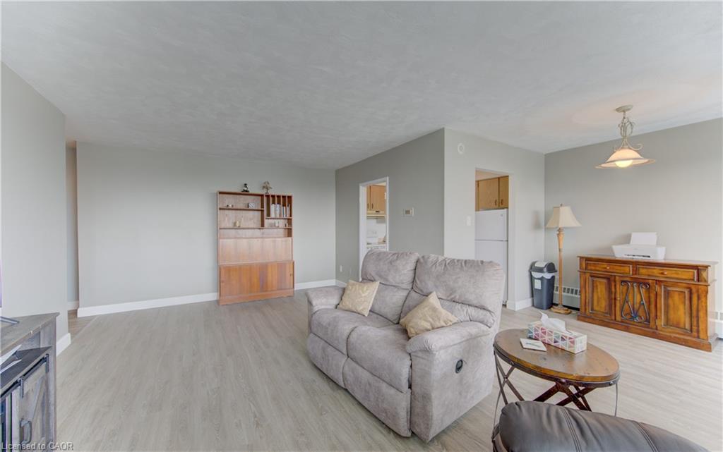 403-24 Midland Drive Property Photo 4