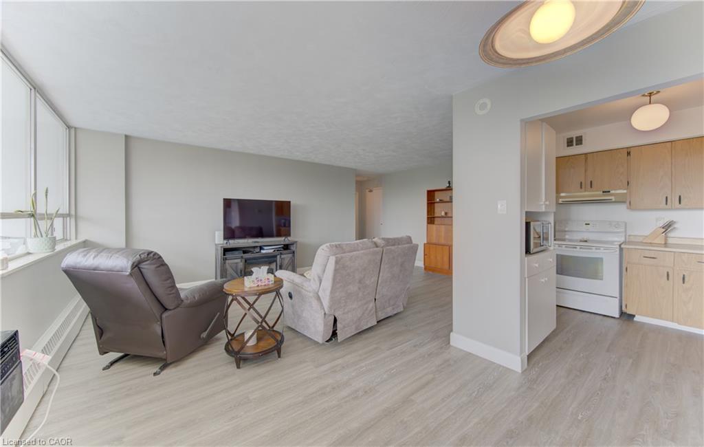 403-24 Midland Drive Property Photo 5