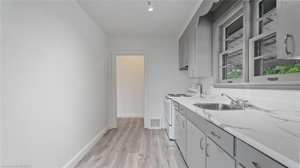 848 Colborne Street E Property Photo 8