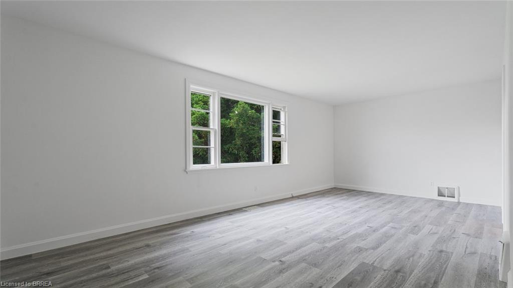 848 Colborne Street E Property Photo 9