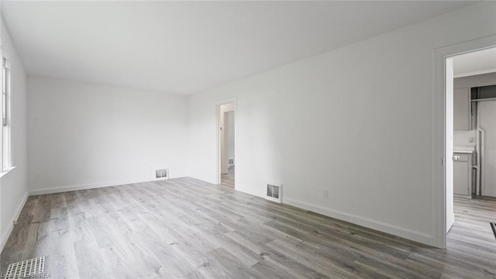 848 Colborne Street E Property Photo 10