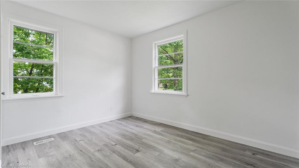 848 Colborne Street E Property Photo 14