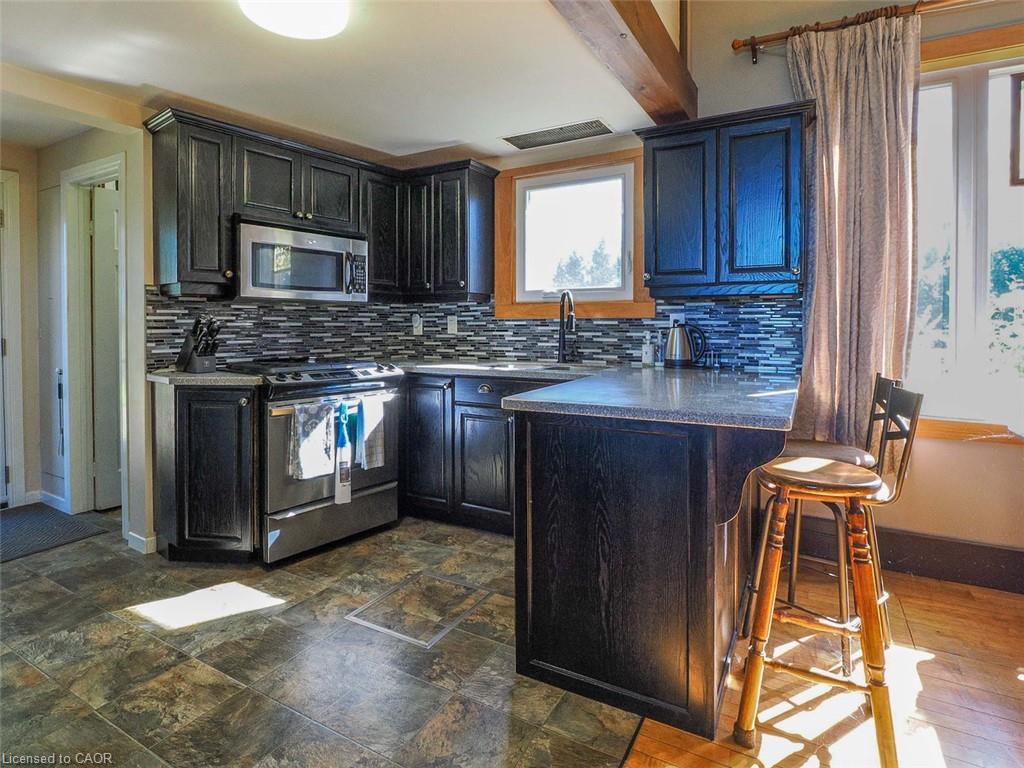 1635 Lakeshore Road Property Photo 6