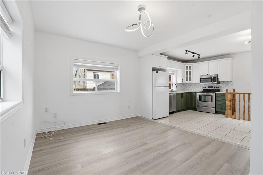 1049 Glencairn Avenue Property Photo 16