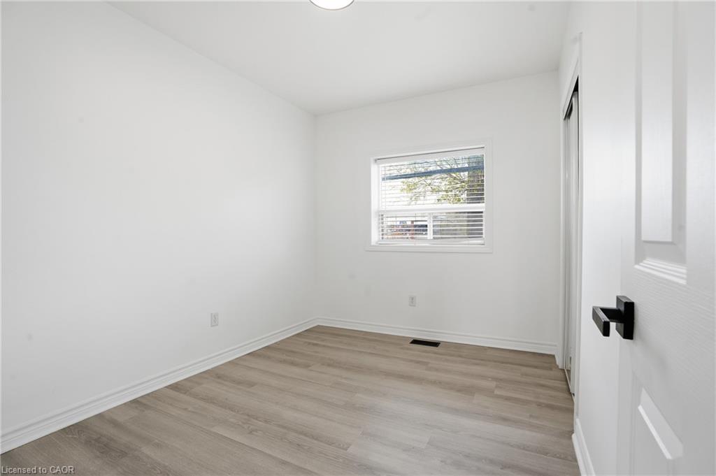1049 Glencairn Avenue Property Photo 19