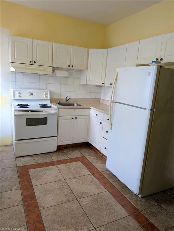 61 Barnesdale Avenue N Property Photo 12