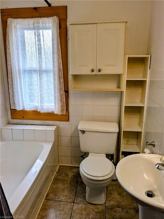 61 Barnesdale Avenue N Property Photo 16