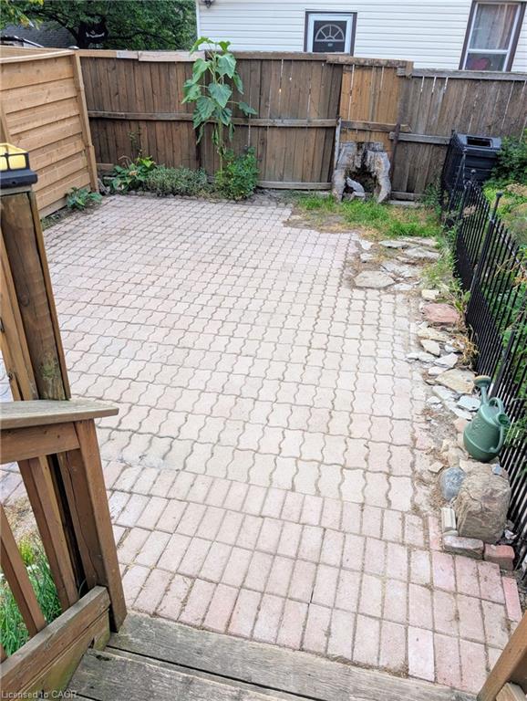 61 Barnesdale Avenue N Property Photo 31