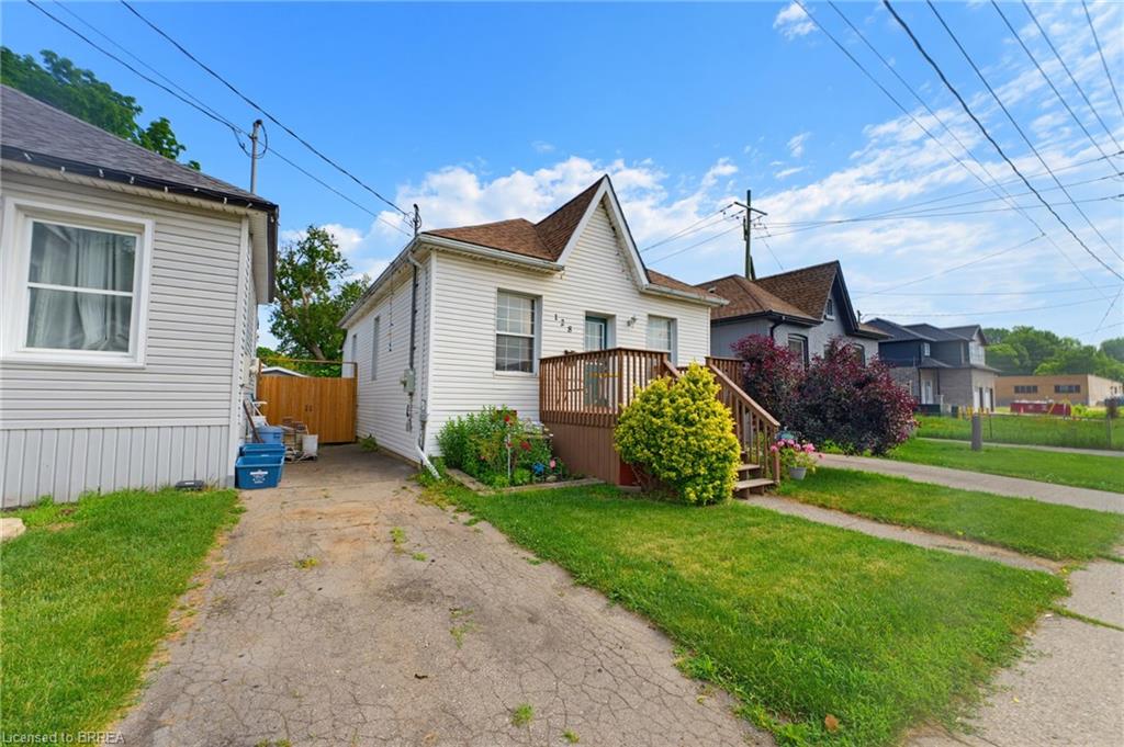128 Mary Street Property Photo 2