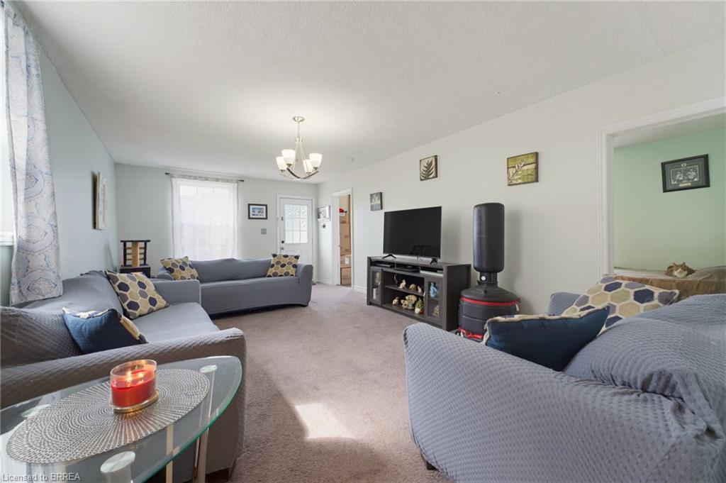 128 Mary Street Property Photo 5
