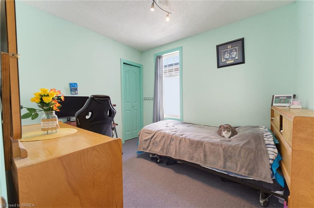 128 Mary Street Property Photo 9
