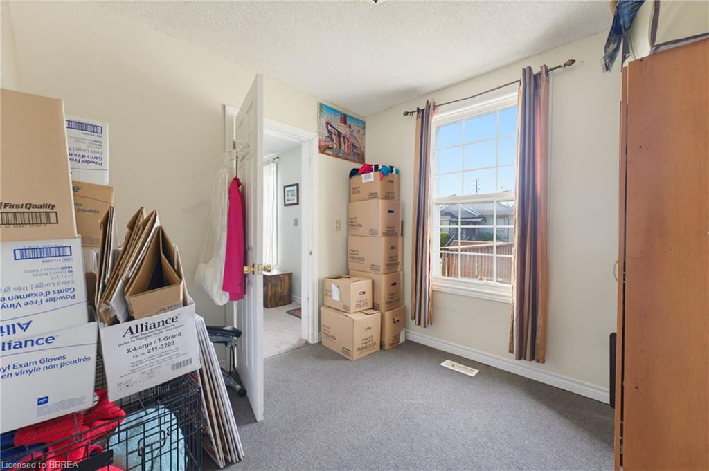 128 Mary Street Property Photo 11