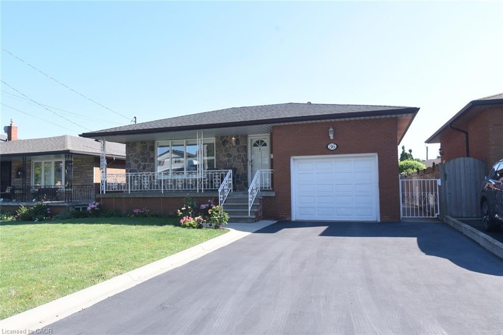 36 Abbington Drive Property Photo 1