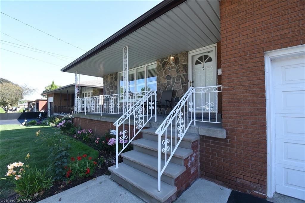 36 Abbington Drive Property Photo 4