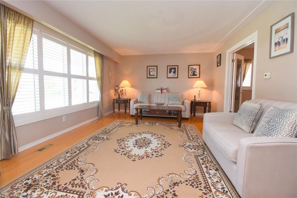 36 Abbington Drive Property Photo 9