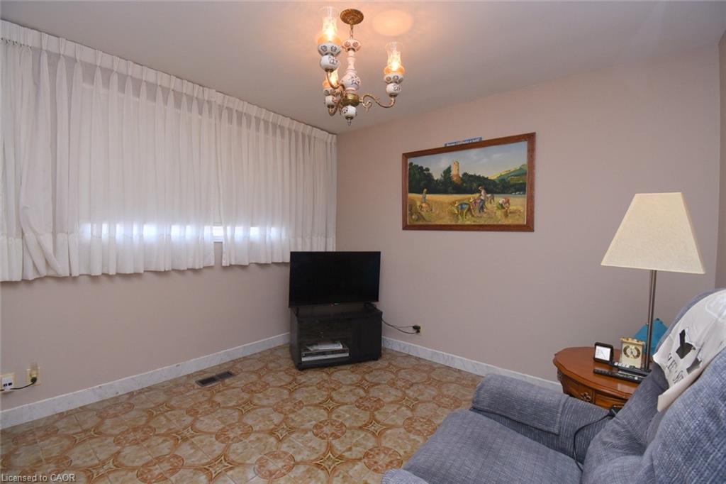 36 Abbington Drive Property Photo 17