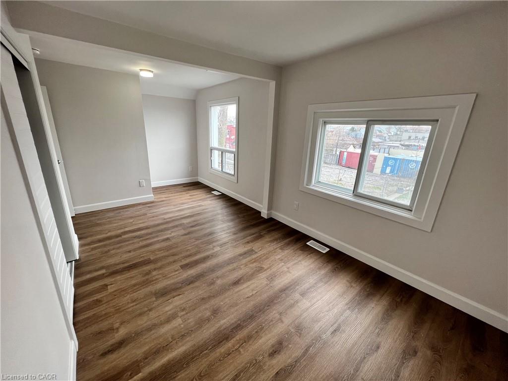 5 Rowanwood Street Property Photo 13