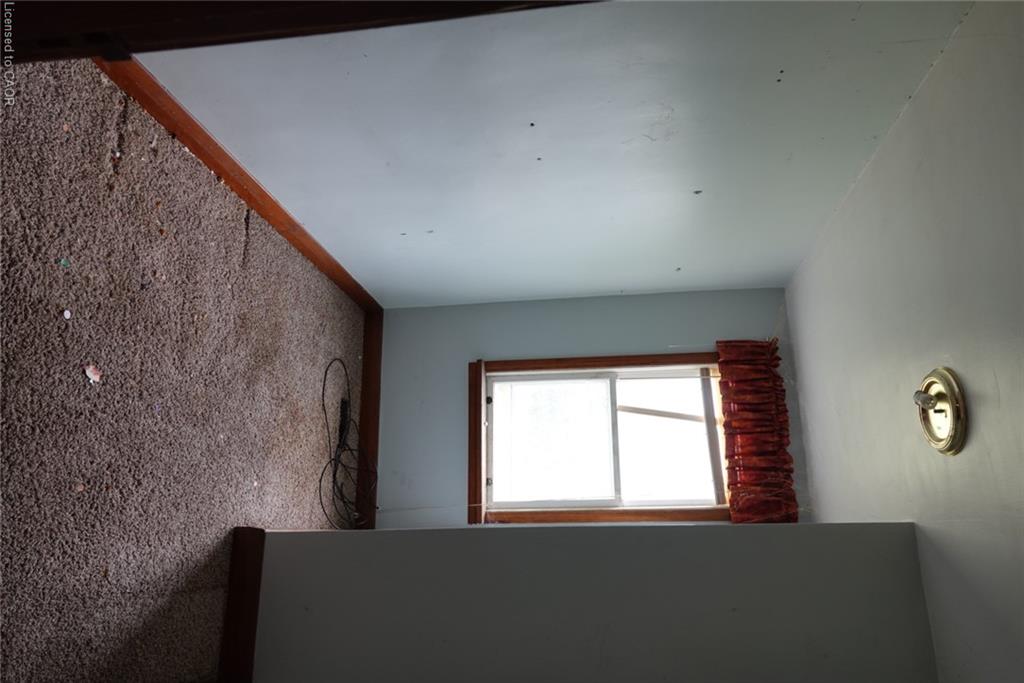 2490 St Anns Road Property Photo 5
