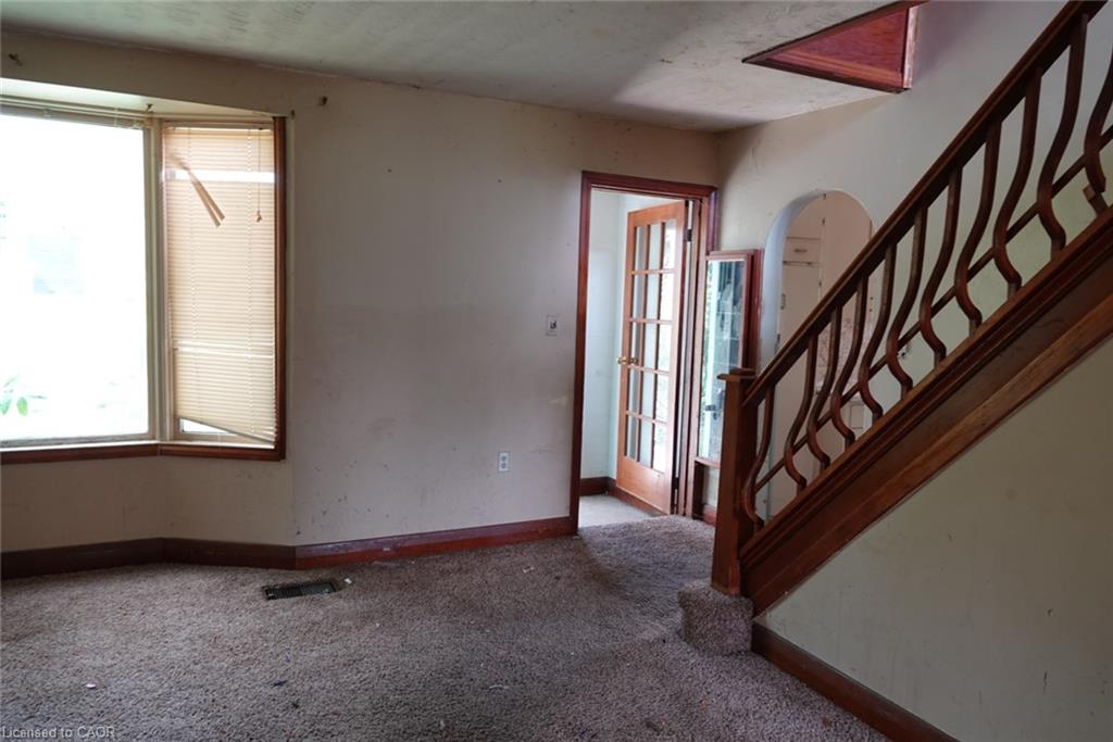 2490 St Anns Road Property Photo 7
