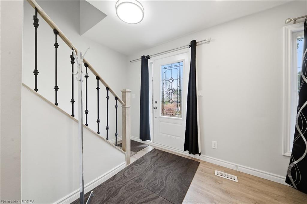 44 Stanley Street Property Photo 8