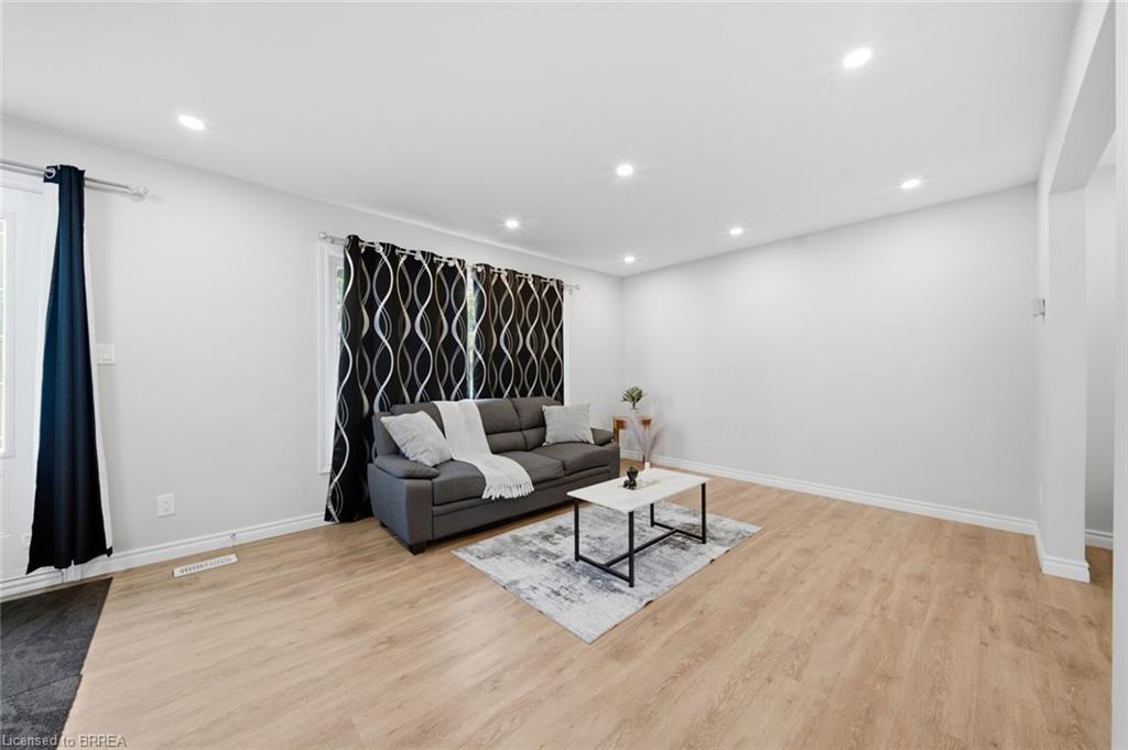 44 Stanley Street Property Photo 10