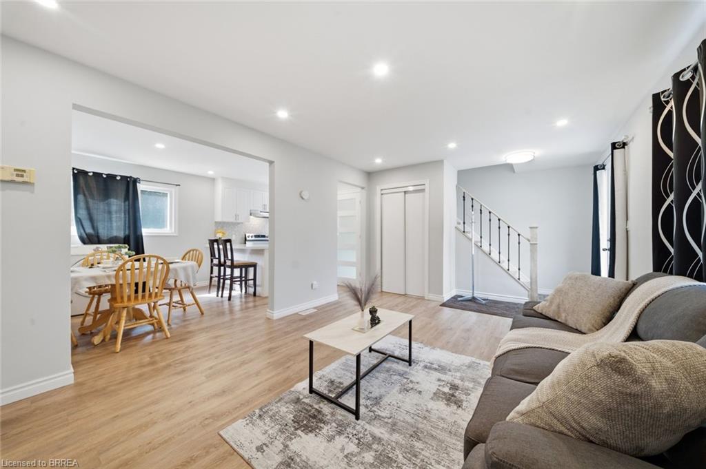 44 Stanley Street Property Photo 12