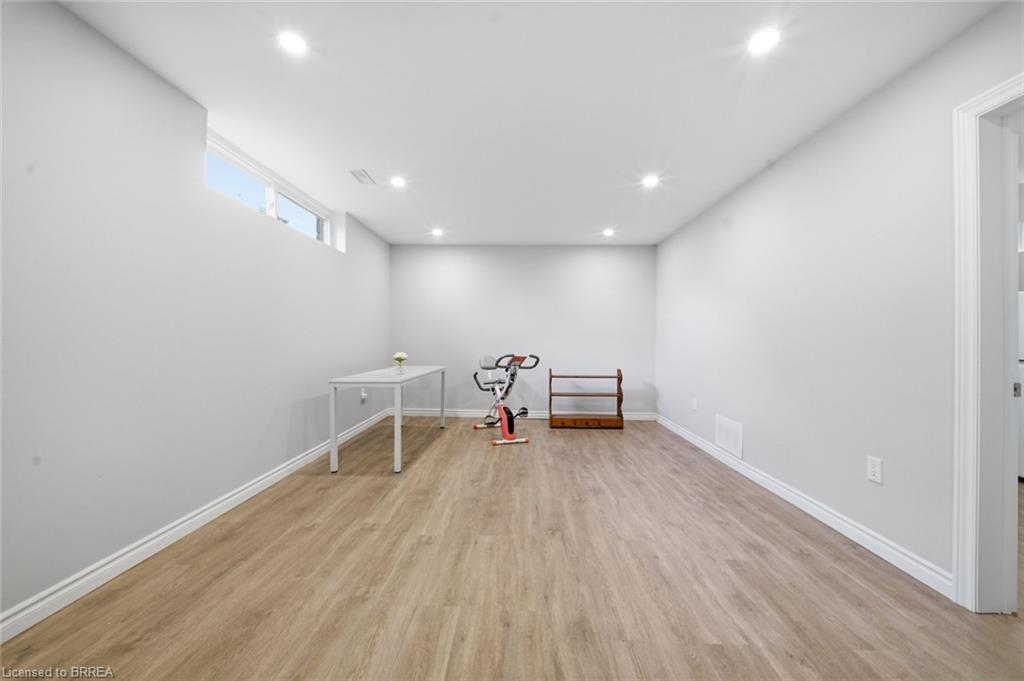 44 Stanley Street Property Photo 25