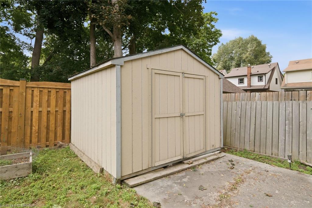 44 Stanley Street Property Photo 31