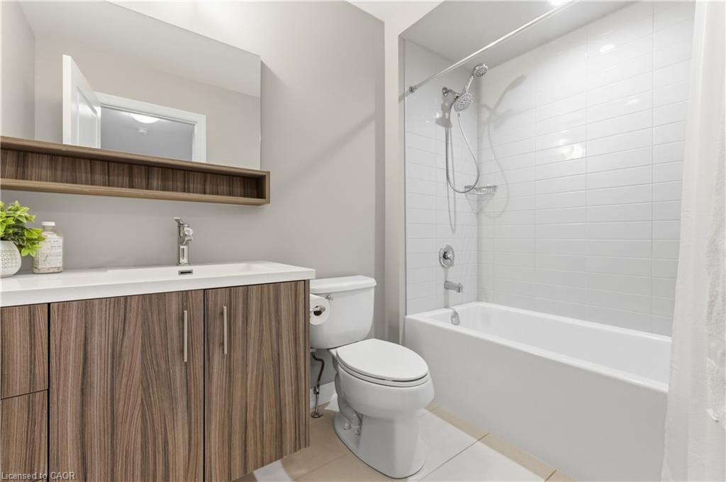 9-215 Dundas Street E Property Photo 23