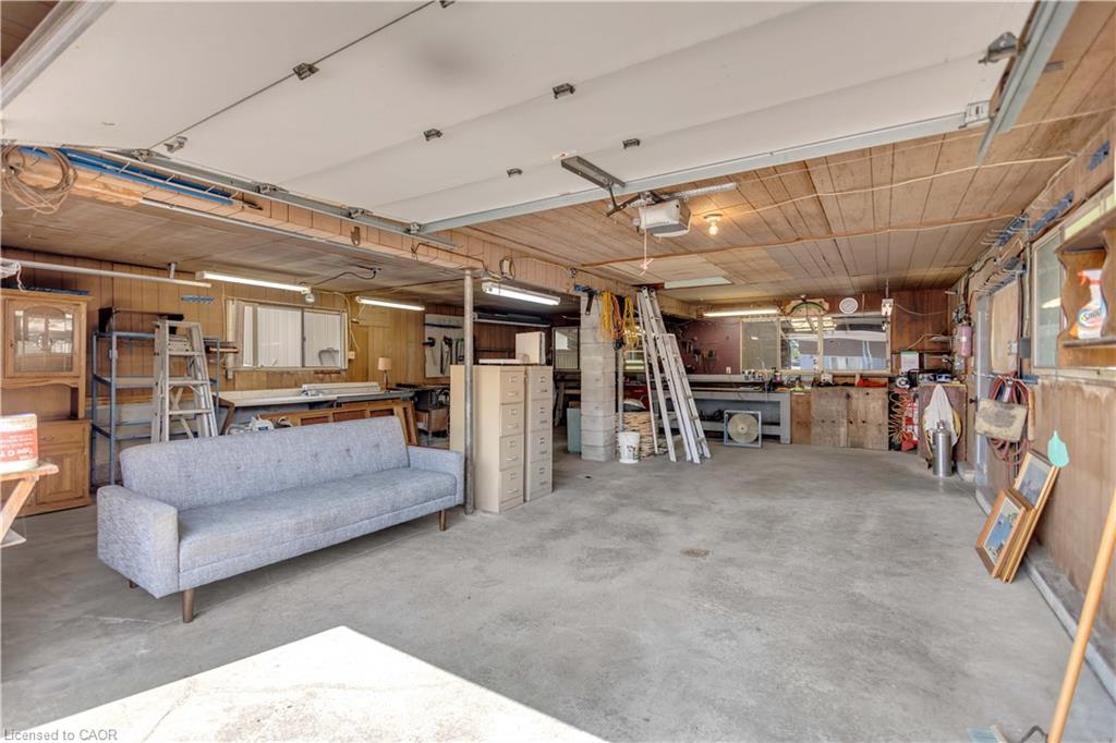 55 Young Street Property Photo 6