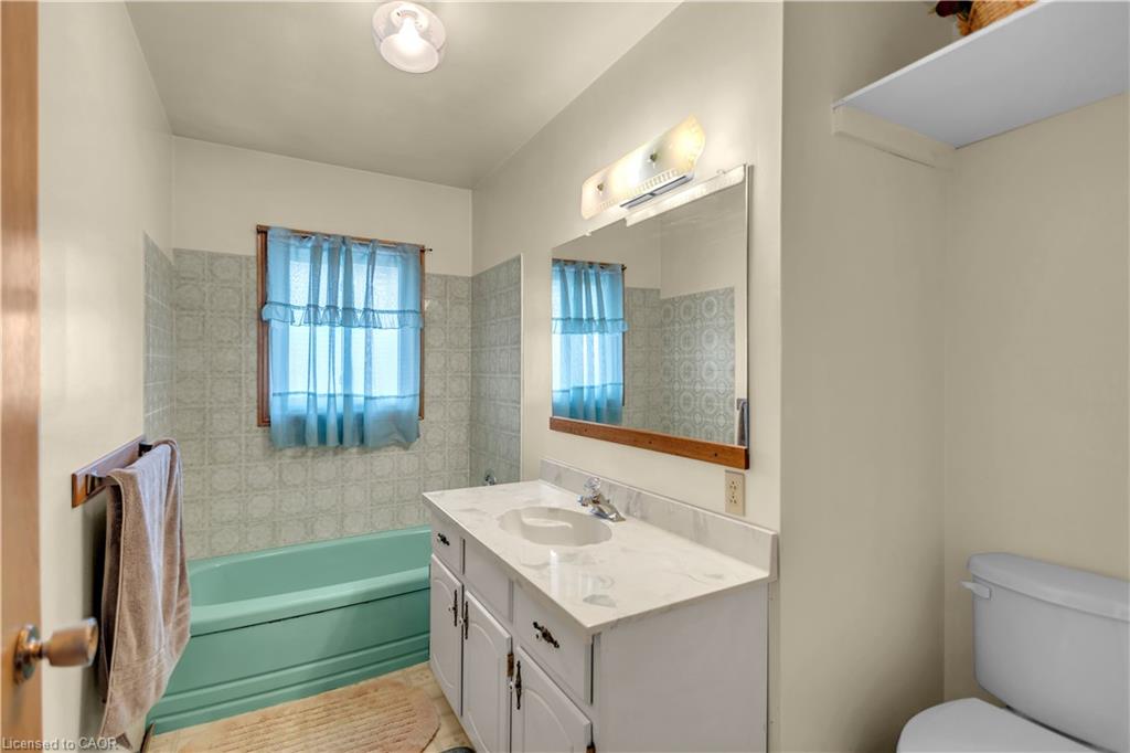 55 Young Street Property Photo 26