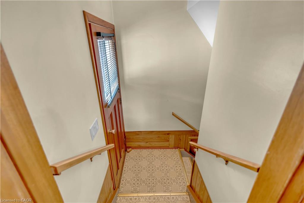 55 Young Street Property Photo 27