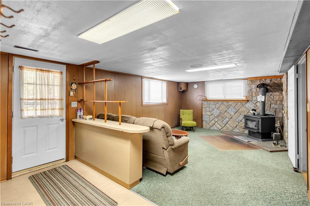 55 Young Street Property Photo 33