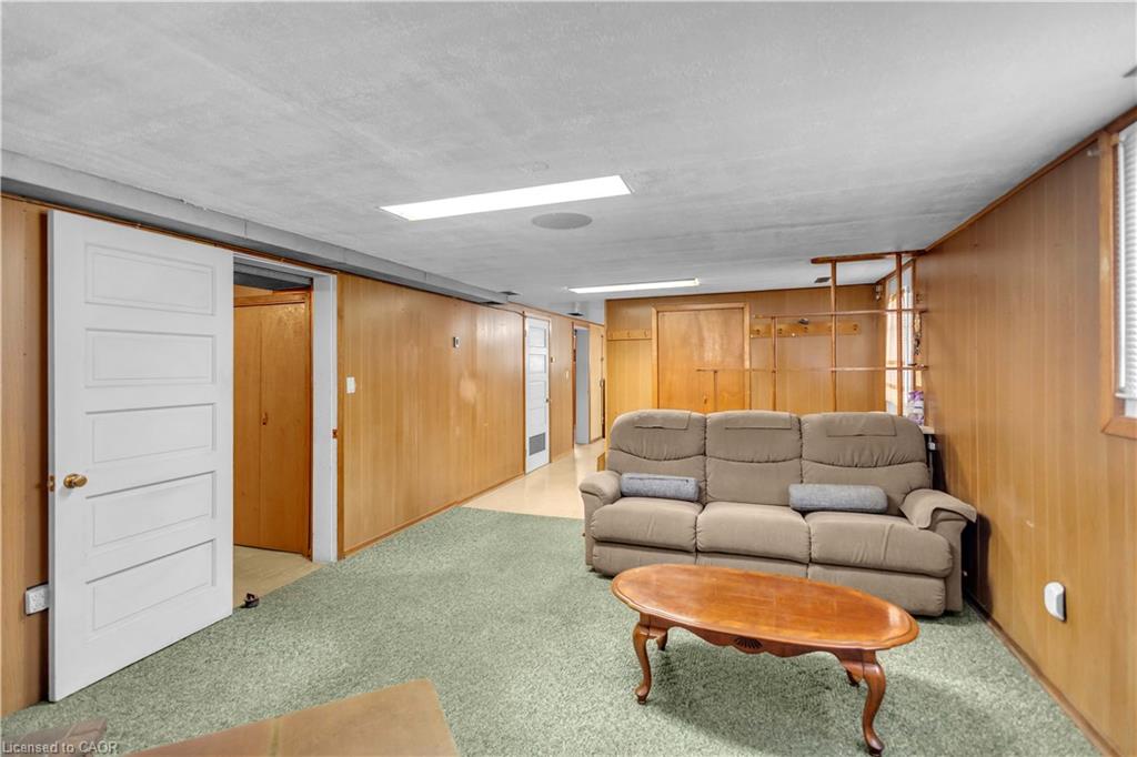 55 Young Street Property Photo 34