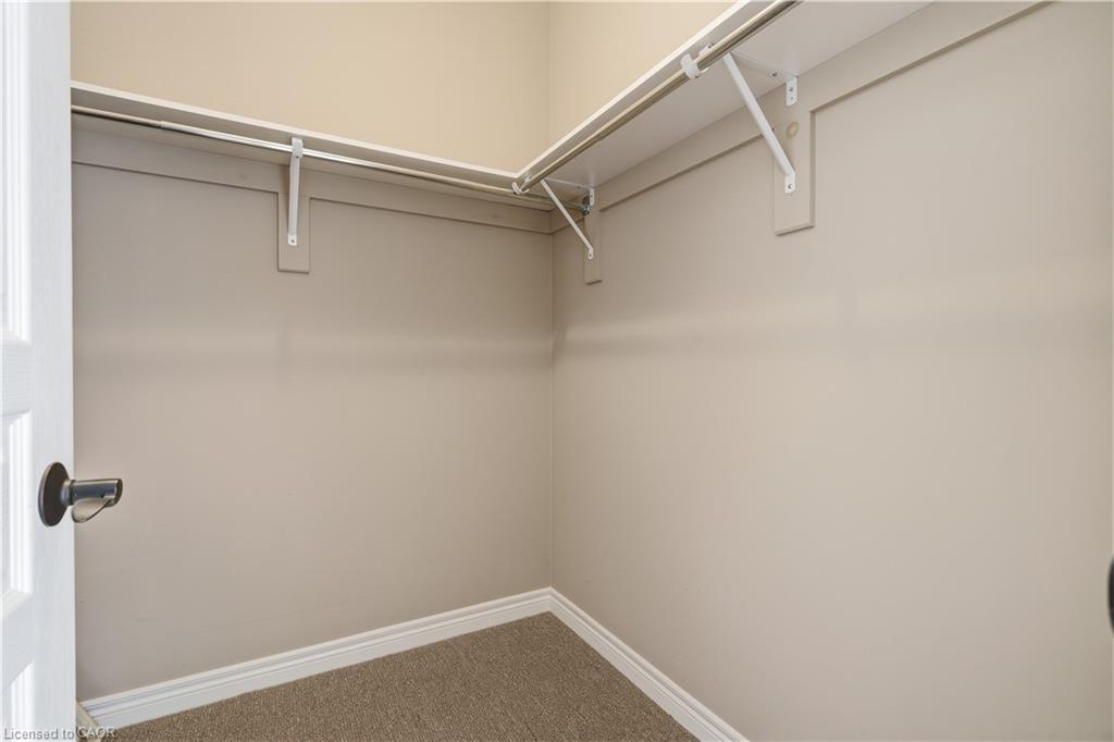 31 Streamside Drive Property Photo 10