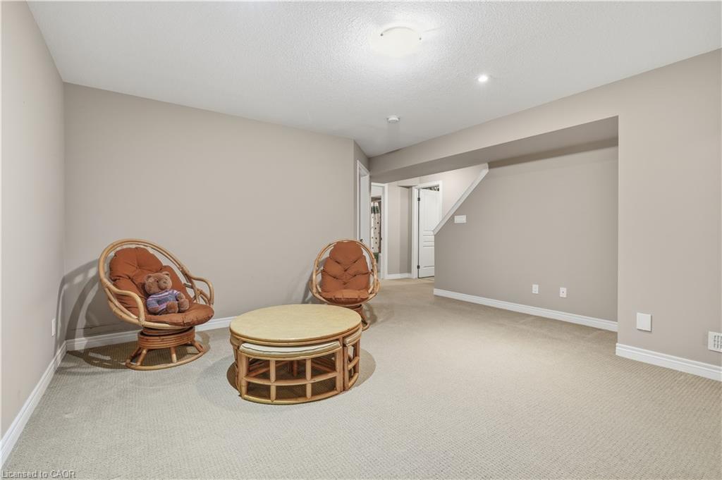 31 Streamside Drive Property Photo 26