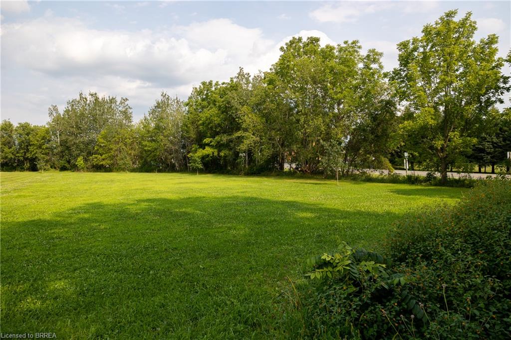 2 Kings Lane Property Photo 1