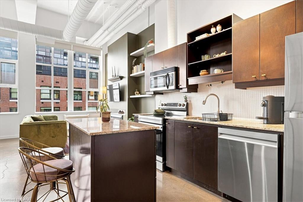 408-410 King Street W Property Photo 5