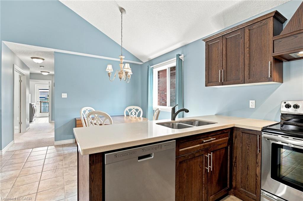 11 Lockwood Street Property Photo 10